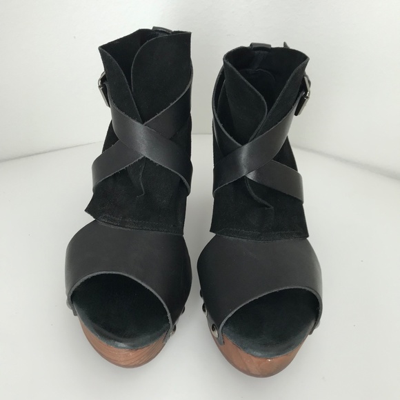 Free People Rendering Leather 9.5/40 Crisscross Straps Clog Sandal Wood Platform - Picture 3 of 9